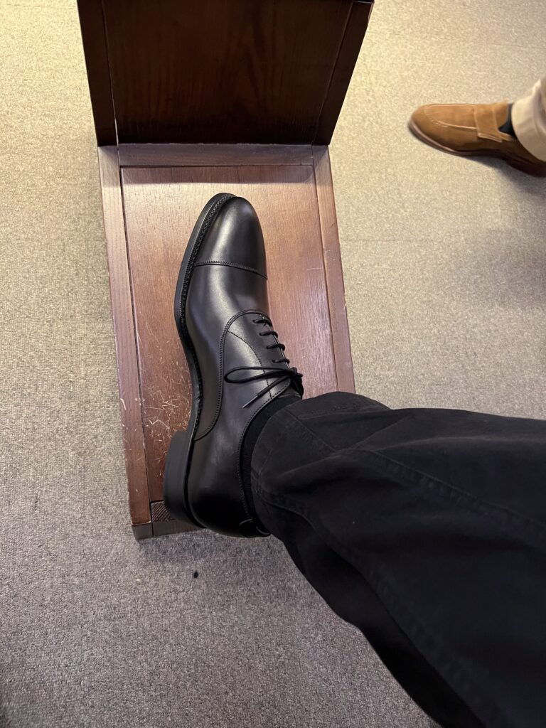 버윅 구두 착샷